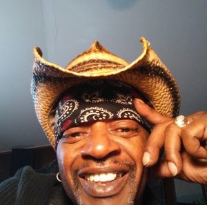 Meet your Posher, Roy